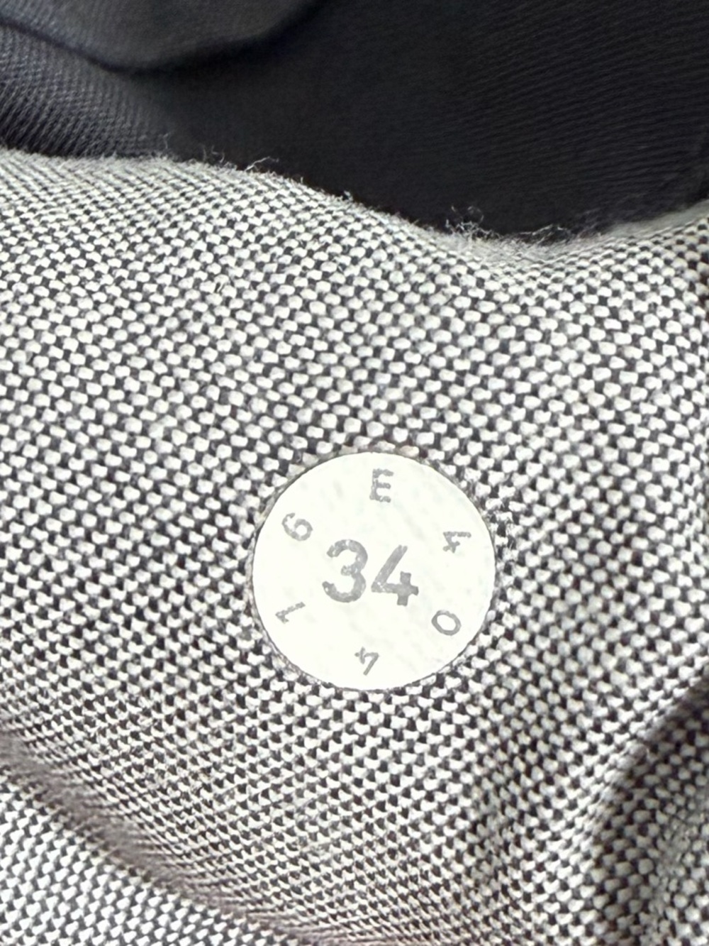 Lululemon Commission pants - Picture 11 of 16